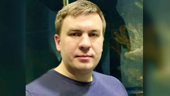 "Путинді сынағанына бола жындыханаға жатқызылған". Ресейде блогер президентті сынаймын деп жындыханадан бірақ шықты