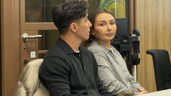 Астанада атышулы блогерлер Жанәбіловтерге қатысты сот үкімі шықты