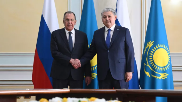 Лавров келді: Қазақстанда Ресейдің 3 мектебі бой көтеретін болды
