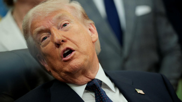 Трамп тізе бүкті ме, Иранға қатысты ешкім күтпеген мәлімдеме жасады