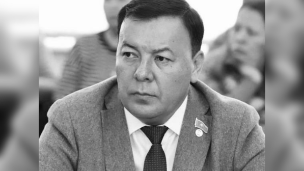«Пластикалық отадан кейін комаға түскен»: Ақтаулық мәслихат депутатының өліміне қатысты ақпарат тарады
