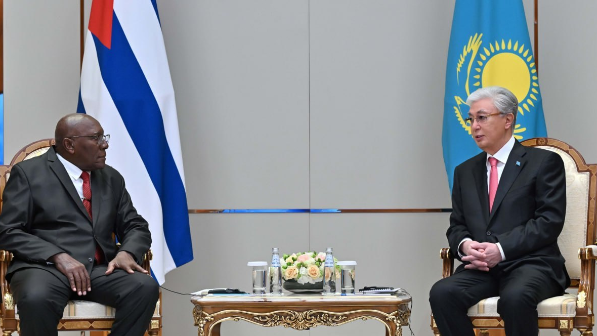 Тоқаев Куба президентіне Қазақстаннан "нені үйрену керегін" айтты 
