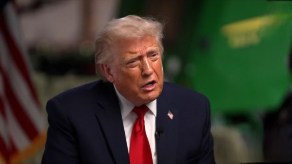 «Тас-талқанын шығарамын»: Трамп журналист сұрақтарына жауап бермей, кетіп қалды (ВИДЕО)