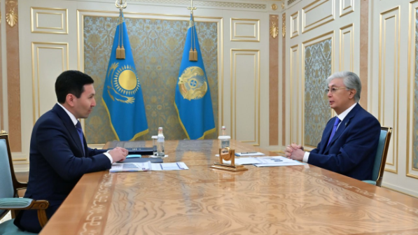 «Жаңа жұмыс орындарын ашу, халықтың тұрмыс сапасын арттыру»: Президент «Самұрық-Қазына» АҚ басқарма төрағасын қабылдады