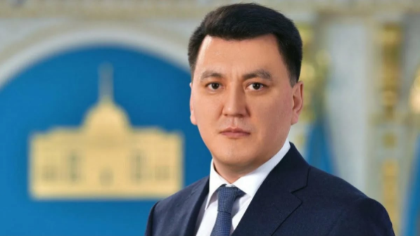 Ерлан Қарин: Әр азаматқа елге қызмет етуден асқан бақыт жоқ