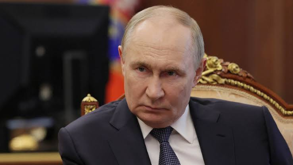 2 млн 400 адам дайын: Путин 1 тамызда күшіне енетін өте маңызды жарлықпен бөлісті