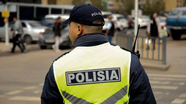 Тұтқындау кезінде ер адам полицейге пышақ жарақатын салған