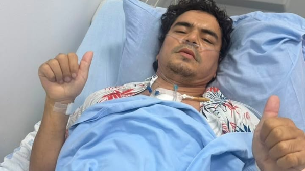 "Кенжебекке кеше 4 сағат ота жасалды" - МузАРТ тобының әншісі Кенжебек Жанәбілов ауруханаға түсіп қалды 