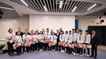 Ербол Мырзабосынов дзюдодан жасөспірімдер арасындағы әлем чемпионатының жеңімпаздары мен жүлдегерлерін марапаттады