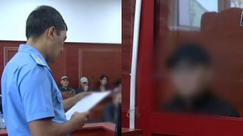«Мас болған. Кінәсін мойындамай отыр»: Үш адамның өліміне себепкер болған экс-полицейдің соты басталды (ВИДЕО)