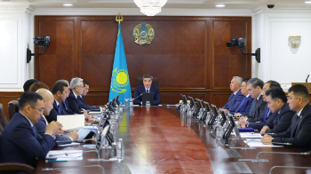 "Стипендия мөлшері 50%-ға көтерілді": Олжас Бектенов мемлекет кәсіптік-техникалық білім беру жүйесін дамытуға басымдық беріп отырғанын айтты