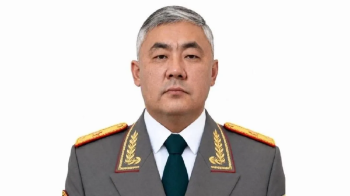 Қорғаныс министрлігінде кадрлық ауыс-түйіс болды: Жаңа қорғаныс министрі туралы не белгілі
