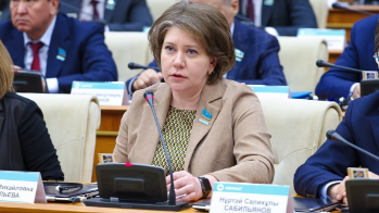 Құрылтай депутаты Татьяна Савельева өз өкілеттігін мерзімінен бұрын тоқтатты