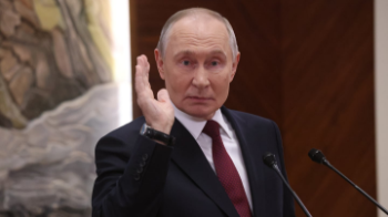 Путин Украинамен бейбіт келіссөздерді қайта бастауға келісті