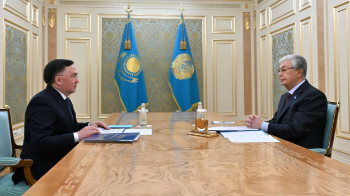 «Сот жүйесін жаңғырту»: Президент Жоғарғы сот төрағасын қабылдады
